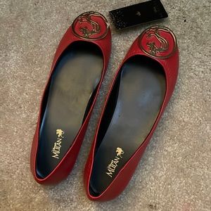 Women’s Size 9 Mushu Flats